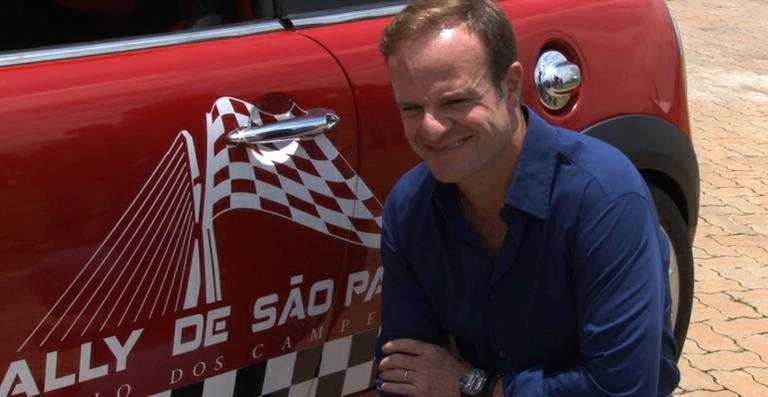 Rubens Barrichello durante coletiva do Rally de São Paulo - Reprodução/TV CARAS