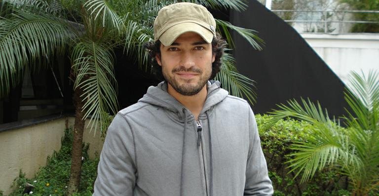 Ex-RBD Alfonso Herrera, o Poncho - CARAS Online