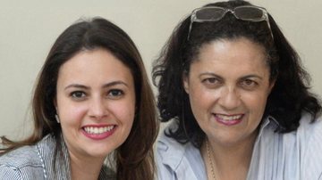 A cantora Barbara Marques fala a Claudia Souza, da revista da Ordem dos Músicos do Brasil, em SP.