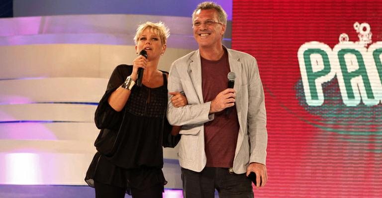 Pedro Bial e Xuxa - TV GLOBO / Matheus Cabral