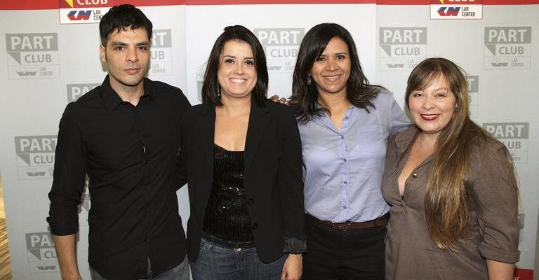 Marcos Gonzalez, Viviane Tomazini, Lilian Arevalo e Perla Gonzalez, irmã de Marcos, vão a coquetel de lojistas que celebra os bons resultados de 2011, em SP.