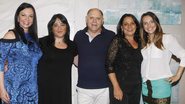 Em SP, Sueli Adorni e Letícia Frare, nas pontas, são felicitadas por Angelica Carvalho, Walter Zaniratto e Nagila Chacur.