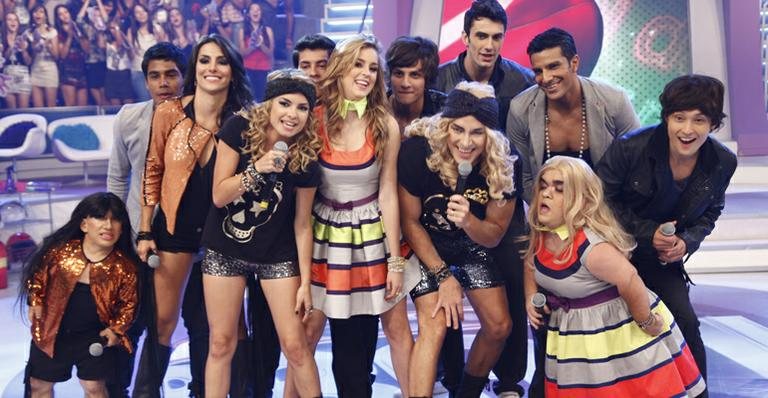 Rebeldes participam do programa 'O Melhor do Brasil' com Rodrigo Faro - Edu Moraes / Divulgação Record