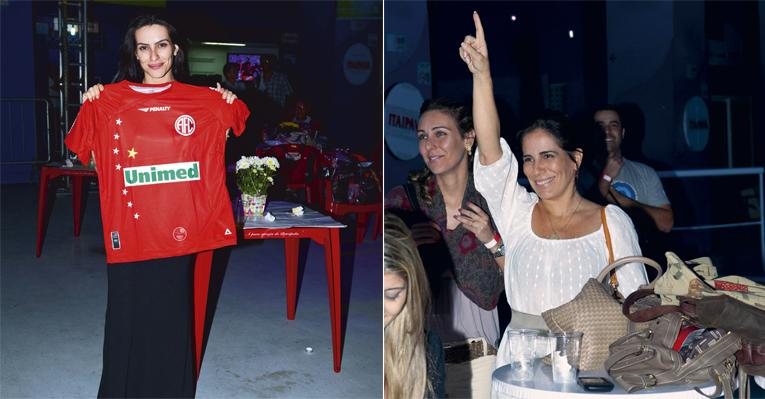 Cleo Pires arremata camisa com autógrafo de Romário para presentear o marido, enquanto a mãe faz um lance - Renato Wrobel