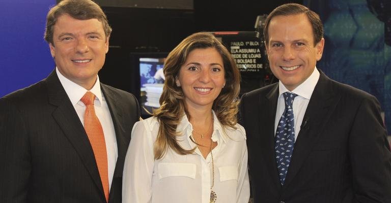 Paulo Nigro e Alessandra Restaino são recebidos por João Doria Jr., na atração que ele comanda na Band, SP.