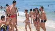 Julio Cesar e Roger curtem praia da Barra da Tijuca - Rodrigo dos Anjos/AgNews