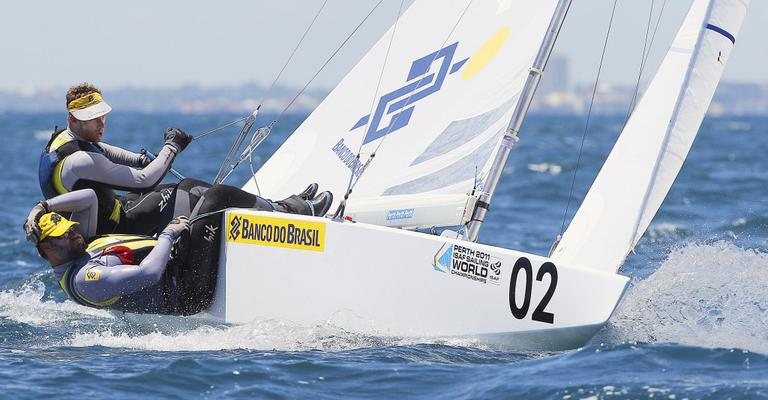 Velejadores são bicampeões na classe Star no Mundial de Perth - Paul Kane/Perth 2011