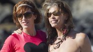 Steven Tyler curte praia no Havaí com sua noiva Erin Brady - Splash News splashnews.com