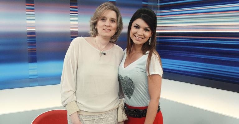 A médica Christiane Régis fala a Amanda Françozo em atração da Record News, SP.