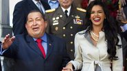 Hugo Chávez e a Ivian Sarcos - Reuters