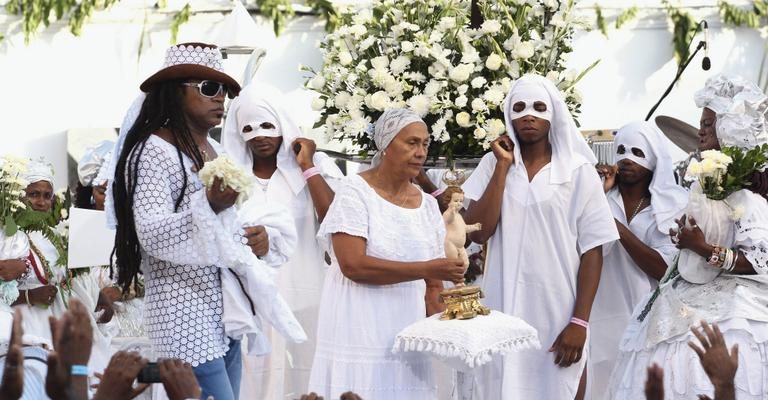 Ele faz show após a tradicional lavagem da Escadaria do Bonfim - Uran Rodrigues