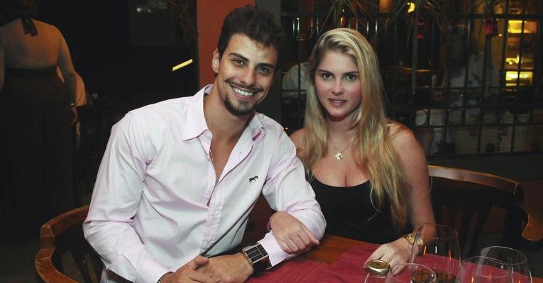 Bárbara Evans termina namoro com Lucas Malvacini - Marcelo Dutra