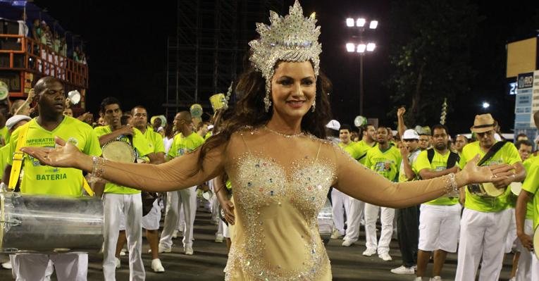 Luiza Brunet, rainha de bateria da Imperatriz Leopoldinense - Raphael Mesquita/PhotoRioNews