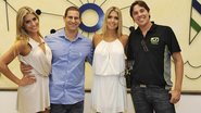 As gêmeas Bia e Branca Feres, do nado sincronizado, com Ricardo Lindenbojm e Dirceu Mansano, de agência de marketing que promove o Prêmio Top de Vendas, de indústria metalúrgica, em SP.