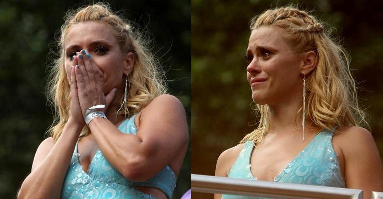 Carolina Dieckmann se emociona com homenagem de Preta Gil durante show de seu bloco no Rio de Janeiro - Henrique Oliveira / Photo Rio News