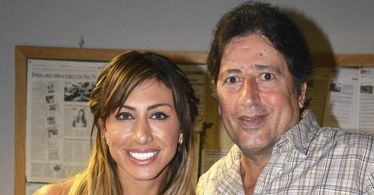 Jaque Khury conversa com Surrey Youssef em atração da TVA e NET, em SP.