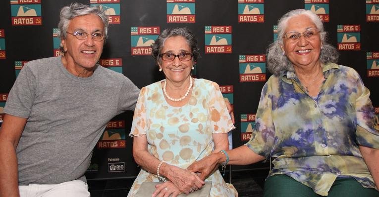 Caetano Veloso com as irmãs Clara e Mabel - Uran Rodrigues