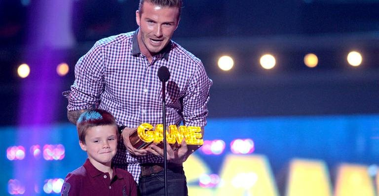 David Beckham com o filho Cruz - Getty Images