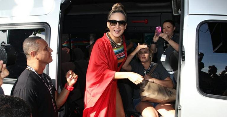 Claudia Leitte chega no circuito Barra/Ondina nesta segunda-feira - Wallace Barbosa e Dilson Silva/AgNews