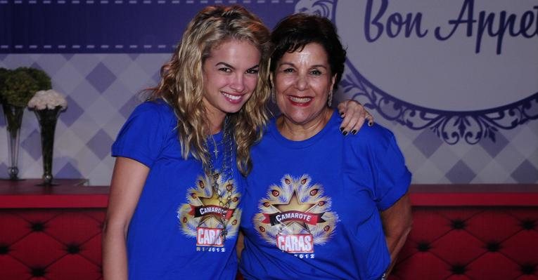 Lua Blanco com a avó Maria Helena Ribeiro - Renato Wrobel