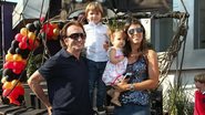 Emerson Fittipaldi com a mulher, Rossana, e os filhos Emo e Vittoria - Manuela Scarpa/PhotoRioNews