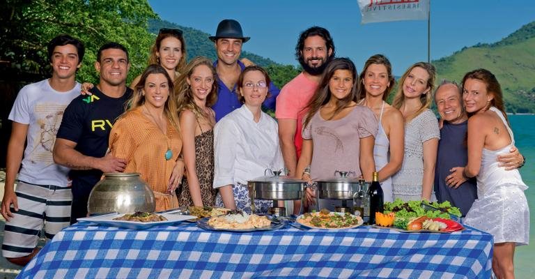 Relaxados com o clima da tarde e os saborosos pratos da chef Aline Sophie, do restaurante La Paillote, famosos revelam intimidades à mesa. - cadu pilotto, gianne carvalho, renato velasco/renato m. velasco com. e fot. e paulo mumia