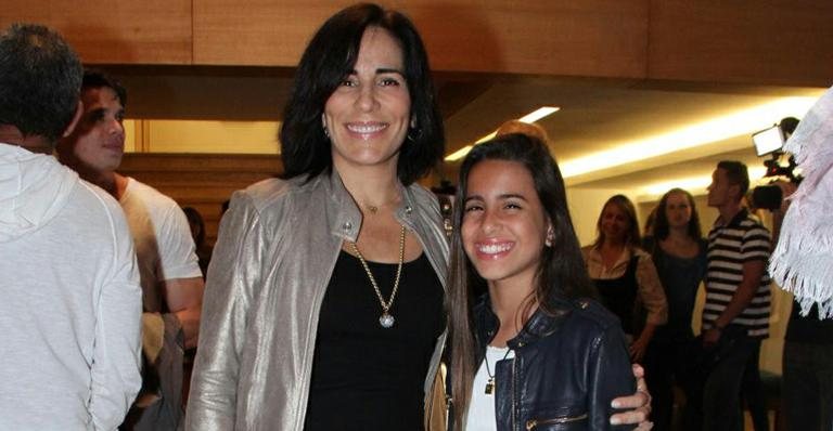 Gloria Pires com a filha Ana - AgNews