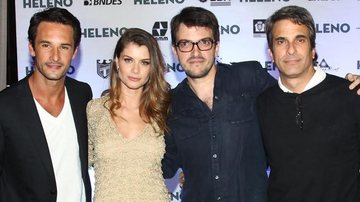 Rodrigo Santoro e Alinne Moraes com o diretor José Henrique Fonseca e o produtor Rodrigo Teixeira na pré-estreia de 'Heleno' em São Paulo - Manuela Scarpa/Photo Rio News