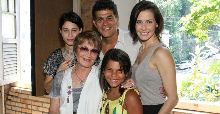 Luisa Arraes, Glória Menezes, Laura Barreto, Eduardo Moscovis e Deborah Secco - AgNews