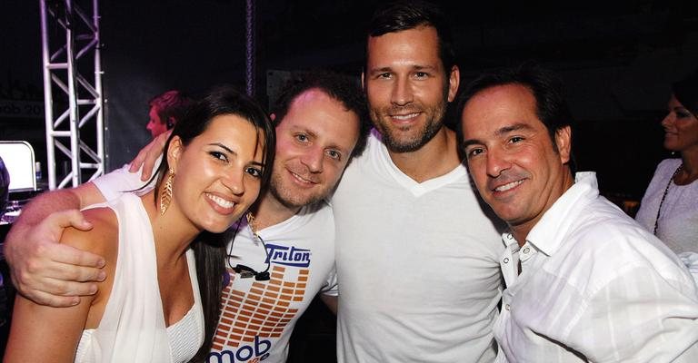 Ju Nagy, Juba Jacomino, DJ Kaskade e Dado Nascimento em cruzeiro de música eletrônica entre Santos e o litoral de Santa Catarina.