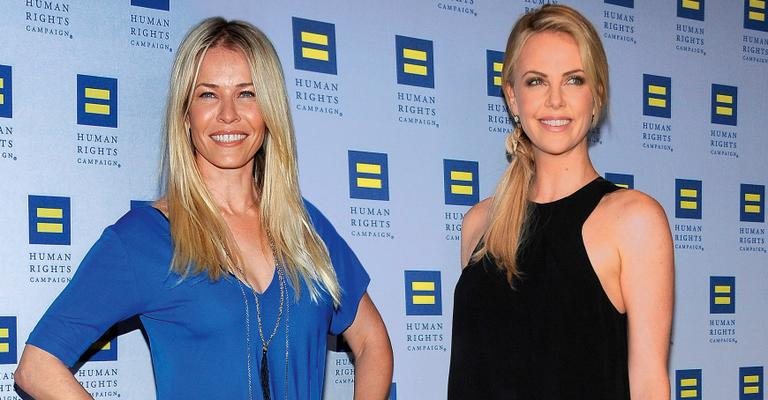 Chelsea Handler e Charlize Theron - Valerie Macon / Getty Images