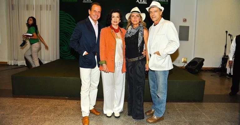 João Doria Jr., Bianca Jagger, Bruna Lombardi e Carlos Alberto Riccelli - João Passos