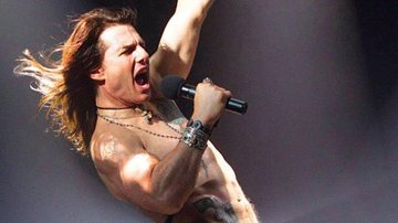 Tom Cruise em cena de 'Rock of Ages' - Divulgação