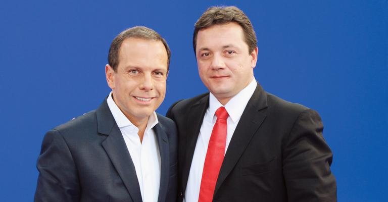 O apresentador João Doria Jr. entrevista o empresário Wesley Batista em seu programa na Band, em SP.