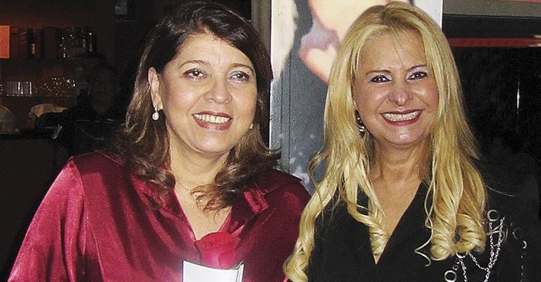 Roberta Miranda se diverte em um dos bares de Lilian Gonçalves, em SP.