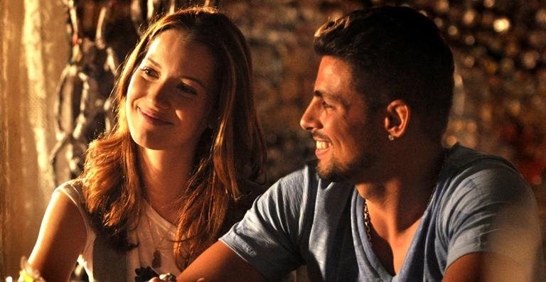 Débora (Nathalia Dill) e Jorginho (Cauã Reymond) em 'Avenida Brasil' - TV Globo / João Cotta