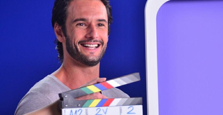 Rodrigo Santoro em comercial de telefonia - Divulgação