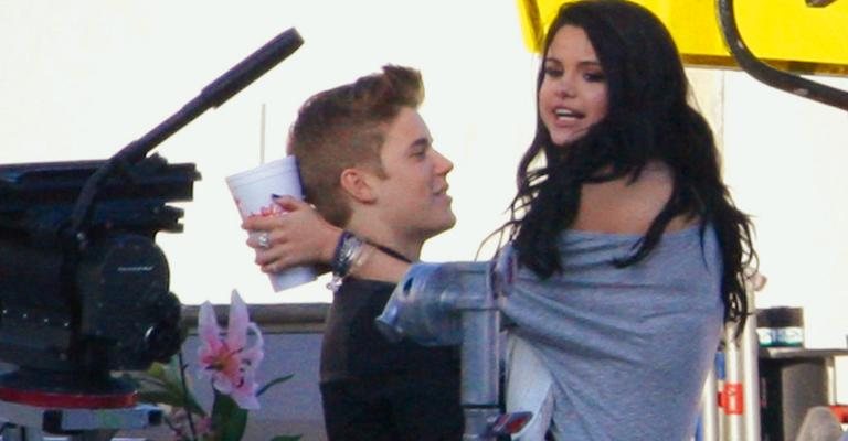 Justin Bieber e Selena Gomez - Grosby Group