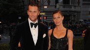 Gisele Bündchen e Tom Brady Elegantes no baile Met Ball, em Nova York - Getty Images