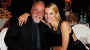 Paulo Coelho e Karolina Kurkova - Getty Images