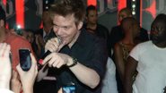 Michel Teló canta em festa vip em Cannes - The Grosby Group