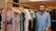 O estilista Alexandre Herchcovitch mostra a coleção de camisetas #WhiskyIs - André Durão