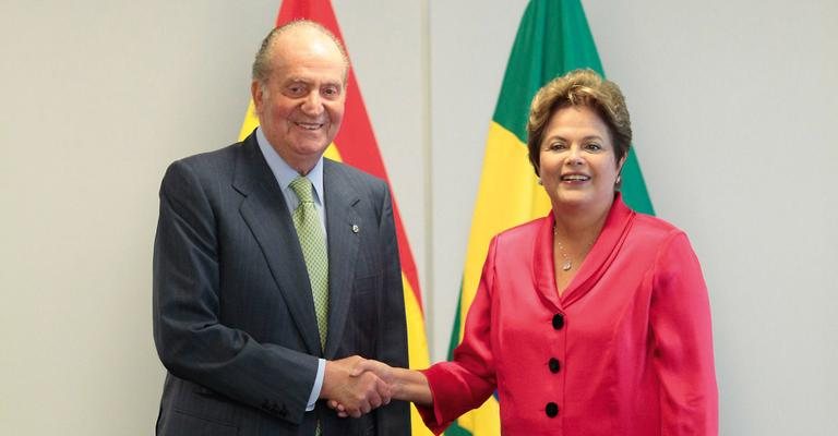 Dilma e o rei Juan Carlos - Ueslei Marcelino/Reuters