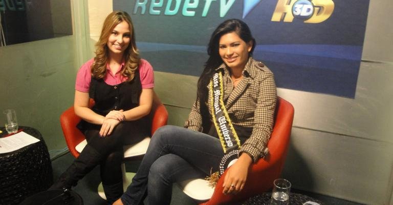 Estela Freitas conversa com Luciana Marinho, Miss Mundial Universo, em SP.