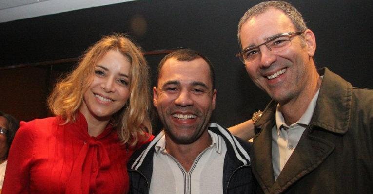 Christine Fernandes com o marido Floriano Peixoto e o colega Rodrigo Sant'anna - Onofre Veras / AgNews