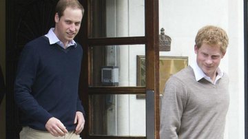 William e Harry após visita ao avô no hospital - Splash News