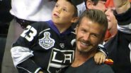 David Beckham se diverte com filhos em jogo de hockey no gelo em Los Angeles, nos Estados Unidos - Grosby Group