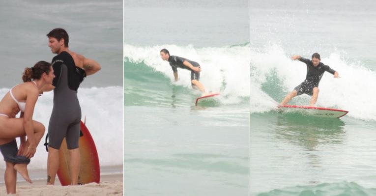 Mario Frias surfa na Barra da Tijuca, Rio de Janeiro - Fabio Martins/AgNews