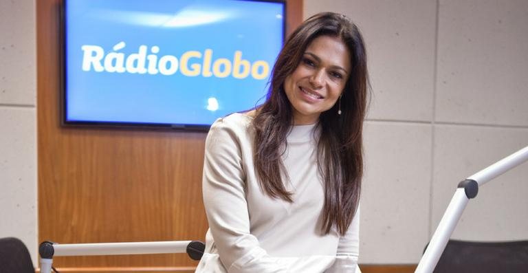 Rosana Jatobá mostra como é o seu ambiente de trabalho na Rádio Globo - Gabriel Chiarastelli