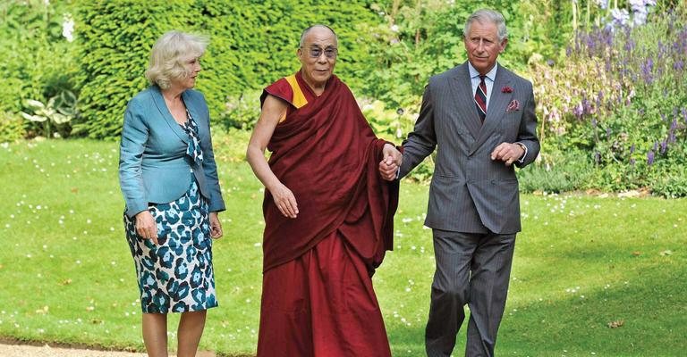 Camilla, príncipe Charles e Dalai Lama - Gareth Catter Mole/Reuters